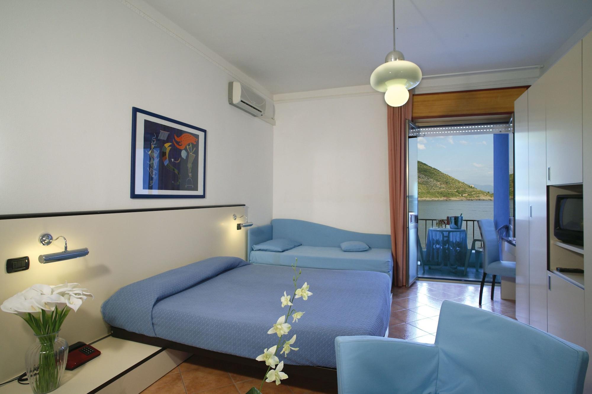 Hotel Mediterraneo 4*